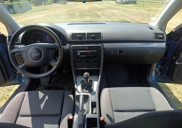 Audi A4 cena 10999 przebieg: 320000, rok produkcji 2001 z Ryn małe 137